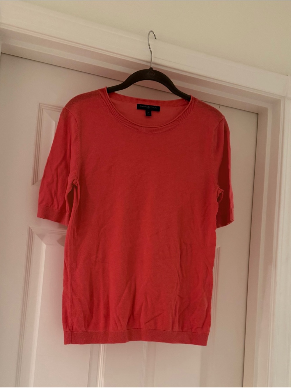 Banana Republic Coral Short Sleeve Crewneck Top